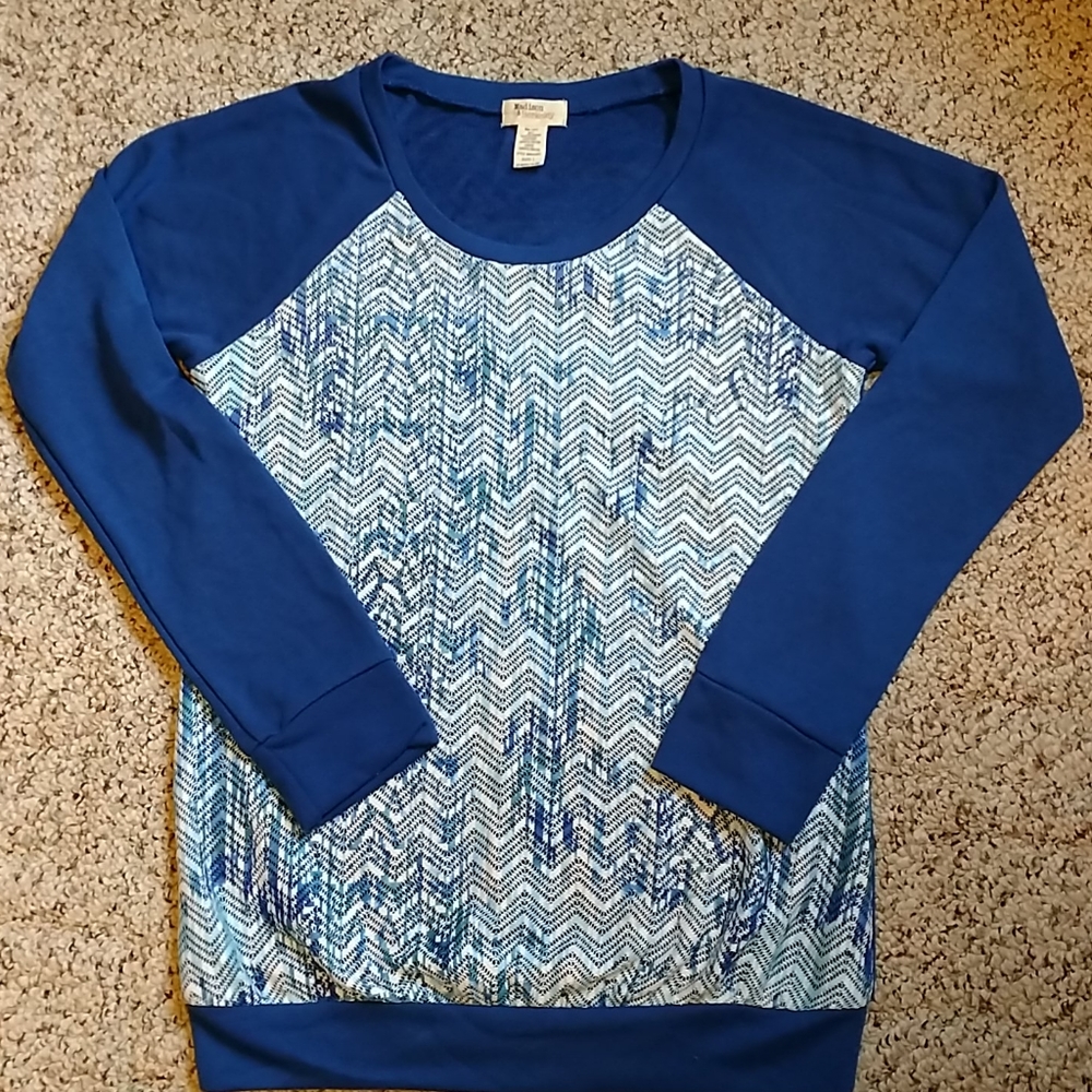Madison & Berkeley woman's sweater, size L